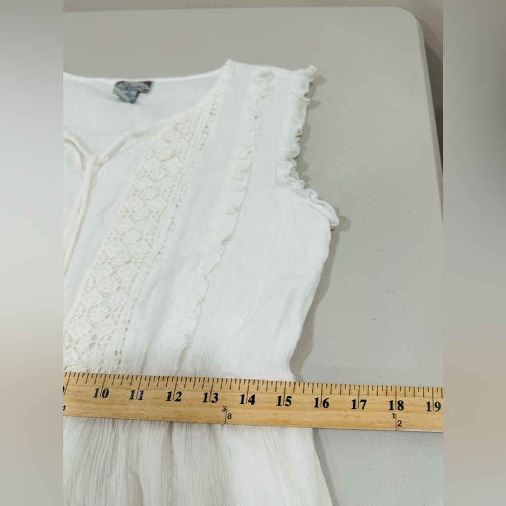Studio West women's summer white light lace dress with embroidered Size M - Picture 7 of 9